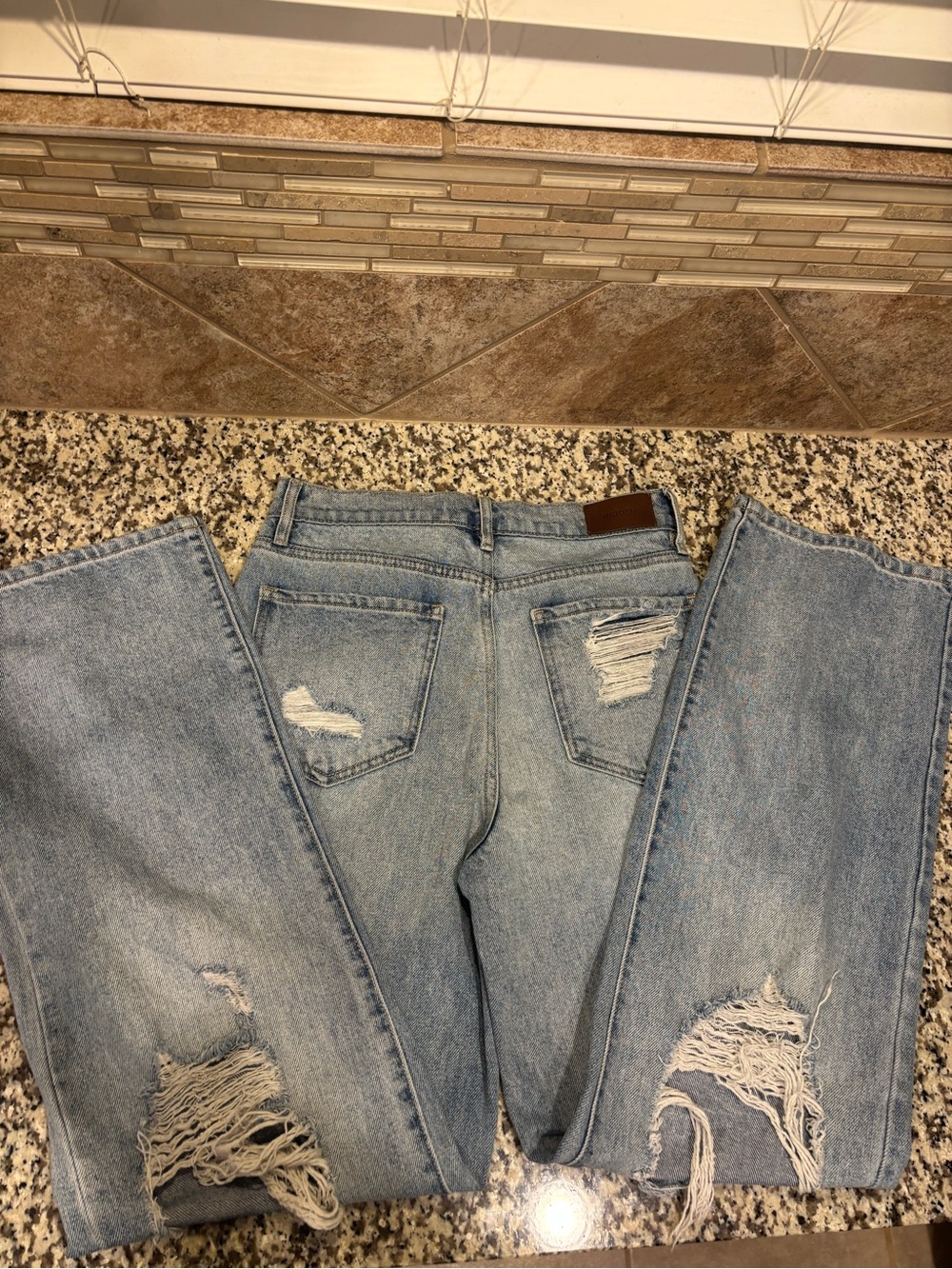 Hidden Logan Distressed Dad Jeans - Picture 3 of 7